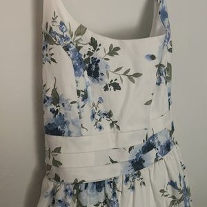 medium mini dress from francesca’s! never worn with tags in great condition!